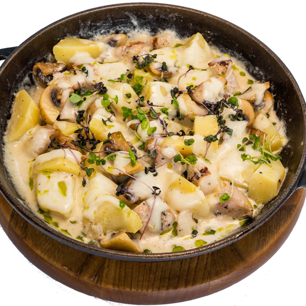 Пательня з куркою та грибами